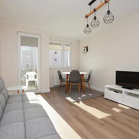 Victus Apartamenty, Amper